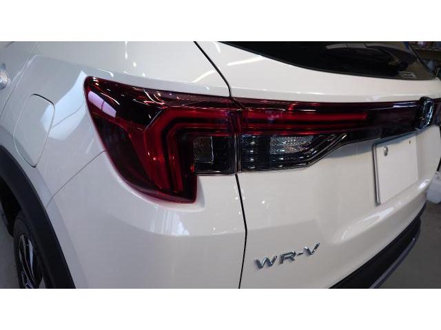 ホンダ　WR-V　ボディコーティング  ガラスコーティング　セラミックコーティング　撥水　藤井寺　羽曳野　富田林　柏原　GYEON FYENLAB 阪南鈑金　