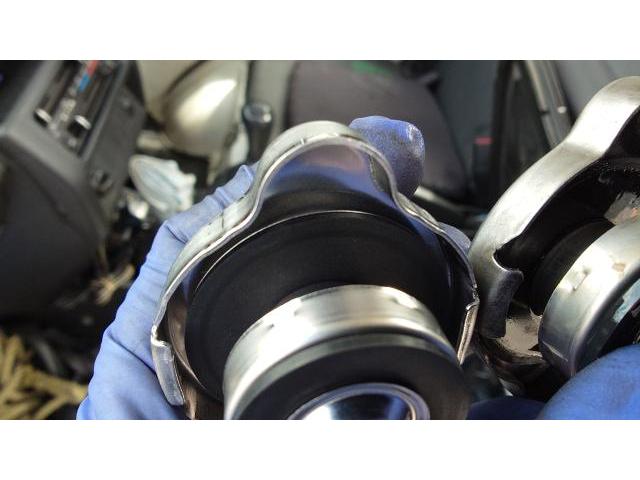 ダイハツ ミラココア 車検 法定点検 12ヶ月点検 藤井寺 羽曳野 富田林 柏原 阪南鈑金 ミラ 無料代車 洗車