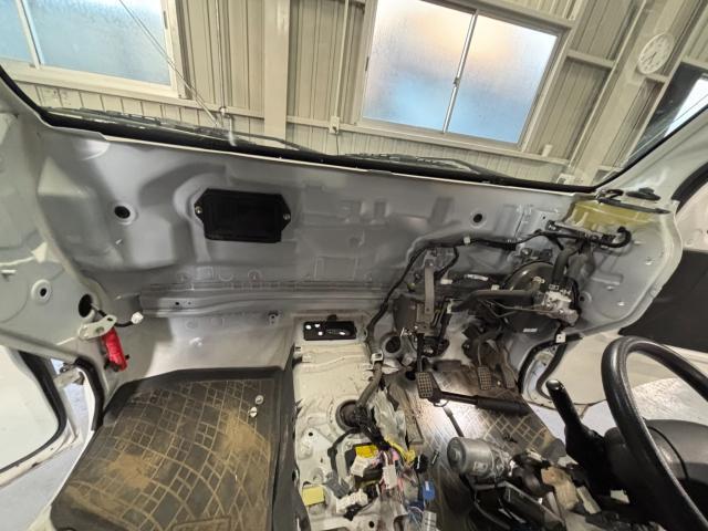 ダイハツ　ハイゼットトラック　電装系修理　エアコン修理　エアコンが効かない　暑い　軽トラ　キャリー　冷たい風が出ない　藤井寺　羽曳野　富田林　柏原　リコール作業　阪南鈑金　S500P