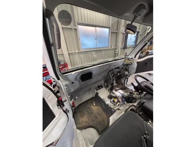 ダイハツ　ハイゼットトラック　電装系修理　エアコン修理　エアコンが効かない　暑い　軽トラ　キャリー　冷たい風が出ない　藤井寺　羽曳野　富田林　柏原　リコール作業　阪南鈑金　S500P