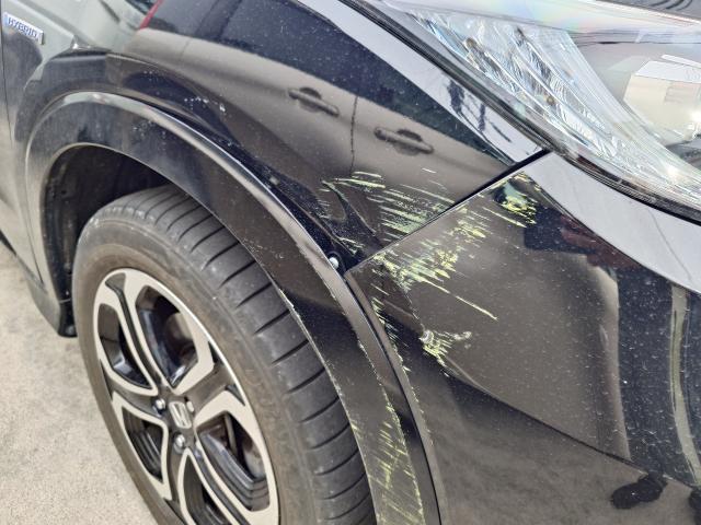 ホンダ　ヴェゼル　板金・外装補修　板金　鈑金　塗装　凹み　へこみ　事故　当てた　自損事故　見積もり　安い　無料代車　藤井寺　羽曳野　富田林　柏原　阪南鈑金　大阪府　大阪市　八尾　平野