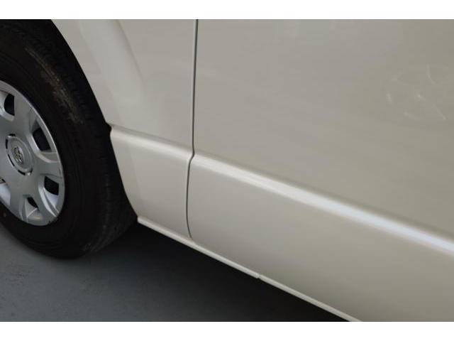 トヨタ　ハイエースバン　板金・外装補修　200系ハイエース　KDH TDR 板金　鈑金　塗装　へこみ　凹み　修理　事故　故障　当ててしまった　格安修理　阪南鈑金　藤井寺　羽曳野　富田林　柏原　八尾　堺　