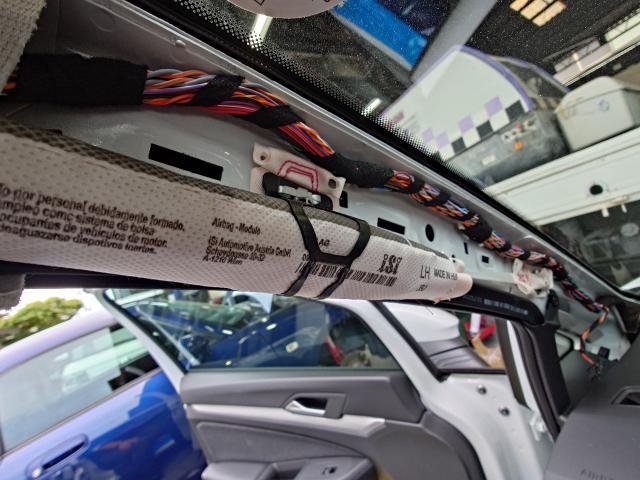 フォルクスワーゲン　ゴルフ8 ＧＴＩ　ドラレコ前後カーナビ・ETC・ドラレコ取付　電装品　藤井寺　羽曳野　富田林　柏原　八尾　堺　阪南鈑金　大阪　輸入車　外車　アウディ
