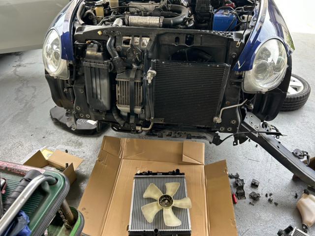 ダイハツ　コペン　エンジン関連修理・整備　l880k コペン　ラジエーター交換　la400k 水漏れ　変色　ファンモーター　藤井寺　羽曳野　富田林　柏原　八尾　河内長野　阪南鈑金　オープンカー　無料代車　法定点検