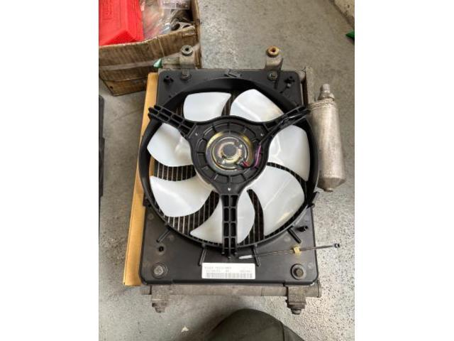 スズキ　キャリイトラック　エアコン不良　電装系修理　エアコンが効かない　暑い　藤井寺　羽曳野　富田林　柏原　八尾　堺　阪南鈑金　阪南鈑金　　コンプレッサー　