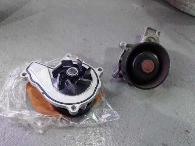 ＭＩＮＩ　ＭＩＮＩ 水漏れ　オーバーヒート　ウォーターポンプ　エンジン関連修理・整備　ミニクーパー　f55 F56 f57 阪南鈑金　藤井寺　富田林　柏原　八尾　堺　輸入車歓迎　