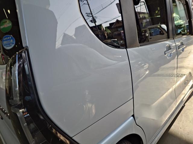 ダイハツ タント 板金・外装補修 へこみ 凹み 傷 事故 保険 格安修理  塗装 鈑金 la650s タントカスタム la600 スライドドア レッカー 無料 藤井寺 羽曳野 富田林 柏原 八尾 堺