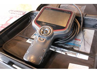 診断機を用いて安心整備！