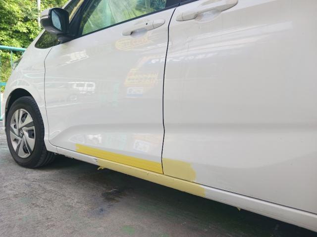 ホンダ　フリード　カラー　NH883P　プラチナホワイトパールー　左フロントドア交換・左スライドドア修理・左サイドシル修理　作業期間　4日　熊本市中央区　東区　西区　北区　植木町　南区　菊陽町　合志市　大津町　他地域のお客様も大歓迎です!!