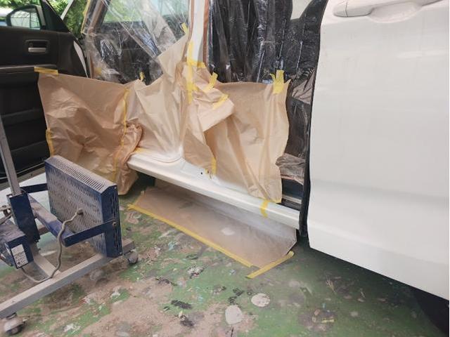 ホンダ　フリード　カラー　NH883P　プラチナホワイトパールー　左フロントドア交換・左スライドドア修理・左サイドシル修理　作業期間　4日　熊本市中央区　東区　西区　北区　植木町　南区　菊陽町　合志市　大津町　他地域のお客様も大歓迎です!!