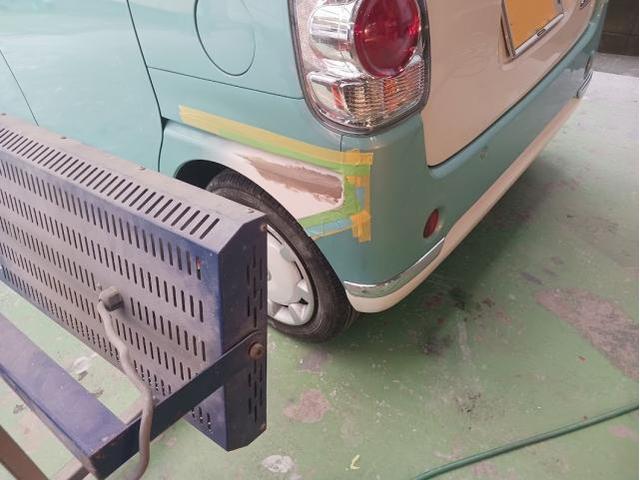 ダイハツ ムーヴキャンバス カラー XE7 パールホワイトⅢ × ファインミントメタリック 2トーン 左クォーター修理 作業期間 4日 熊本市中央区 東区 西区 北区 植木町 南区 菊陽町 合志市 大津町 他地域のお客様も大歓迎です!!