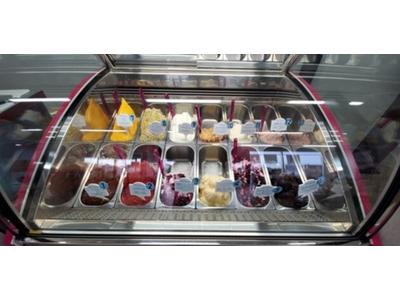 沢山の種類のジェラートを販売。