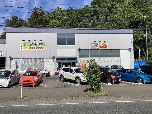 ご来店の際は事前にご連絡を頂けると幸いです。