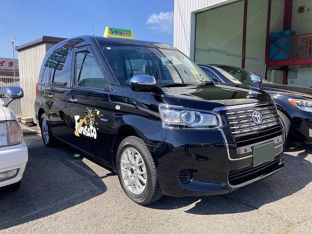 タクシー会社が運営している整備工場です。