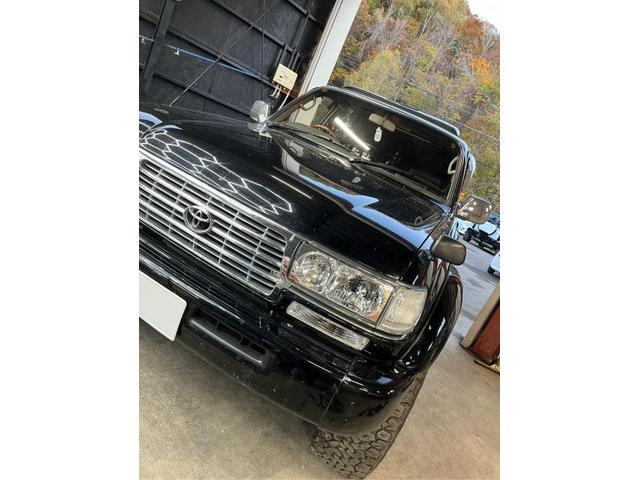 トヨタ ランドクルーザー80 板金塗装・下廻り防錆塗装