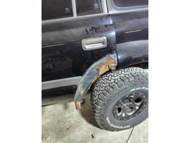 トヨタ ランドクルーザー80 板金塗装・下廻り防錆塗装