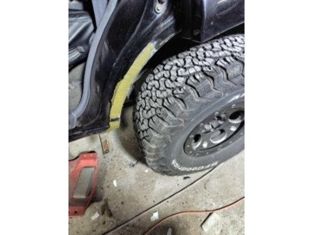 トヨタ ランドクルーザー80 板金塗装・下廻り防錆塗装