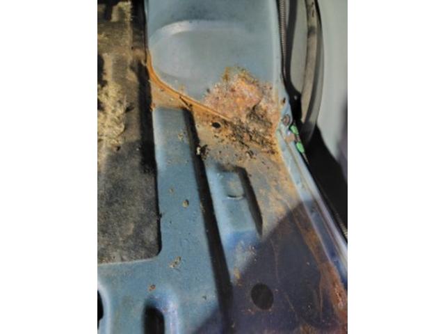 トヨタ ランドクルーザー80 板金塗装・下廻り防錆塗装