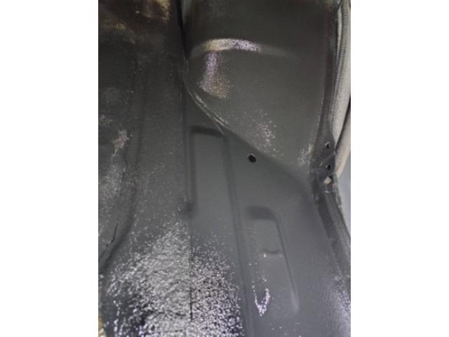 トヨタ ランドクルーザー80 板金塗装・下廻り防錆塗装