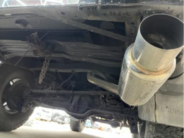 トヨタ ランドクルーザー80 板金塗装・下廻り防錆塗装