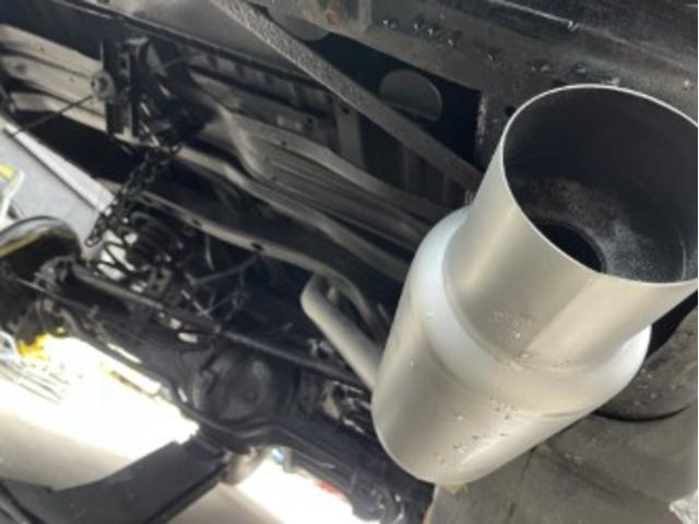 トヨタ ランドクルーザー80 板金塗装・下廻り防錆塗装