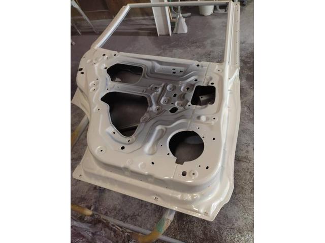 日産　エクストレイル　板金・外装補修 ドア交換