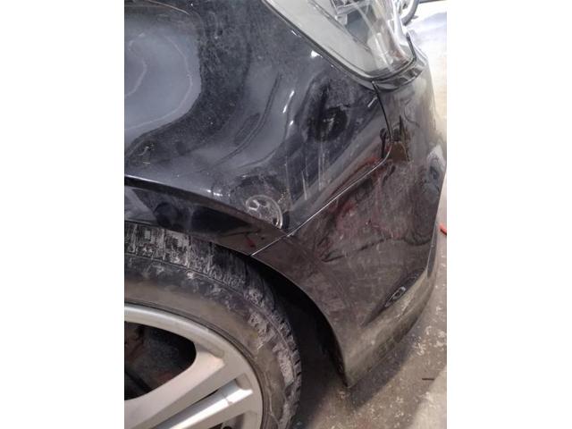 アウディ　Ａ４　板金・外装補修