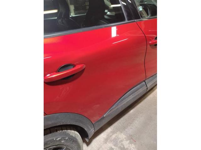 ルノー　キャプチャー　板金・外装補修