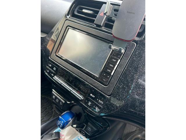 トヨタ　プリウス　車内清掃　滅菌コース　天井クリーニング