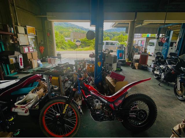 当店は自動車の電子制御装置の機能診断が実施可能な「コンピュータ・システム診断店」です