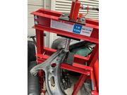 ｇａｒａｇｅ　ＮＡＲＵ´Ｓ　作業風景オイル交換やギアオイル交換もお任せ下さい