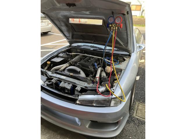 ｇａｒａｇｅ　ＮＡＲＵ´Ｓ　作業風景エアコン修理承っております