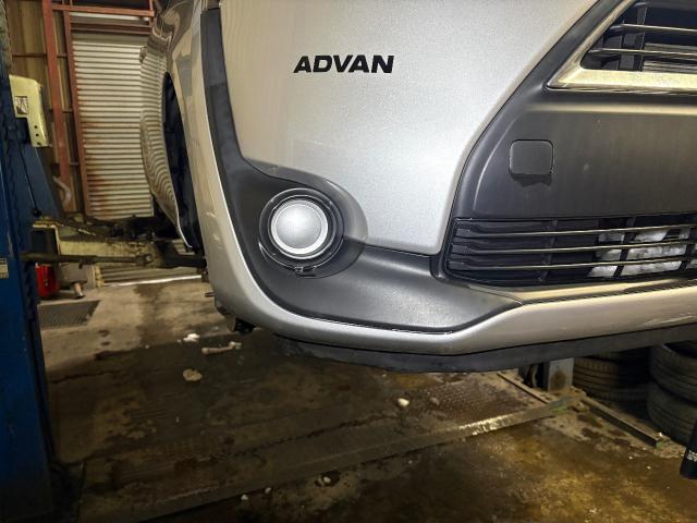 トヨタ　シエンタ　ライト・ウィンカー類交換
フォグランプ取り付け　持ち込みパーツ取り付け