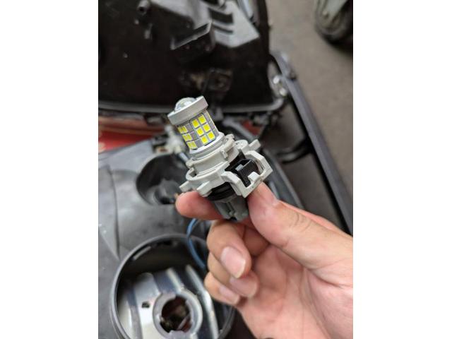 キャデラック　キャデラックエスカレード　ヘッドライト・ポジション・フォグ・デイライト　LED取付