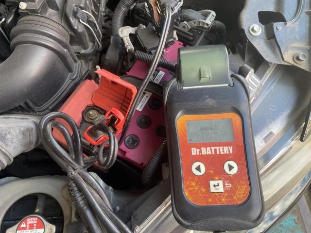 ホンダ　フィット　エンジンオイル交換