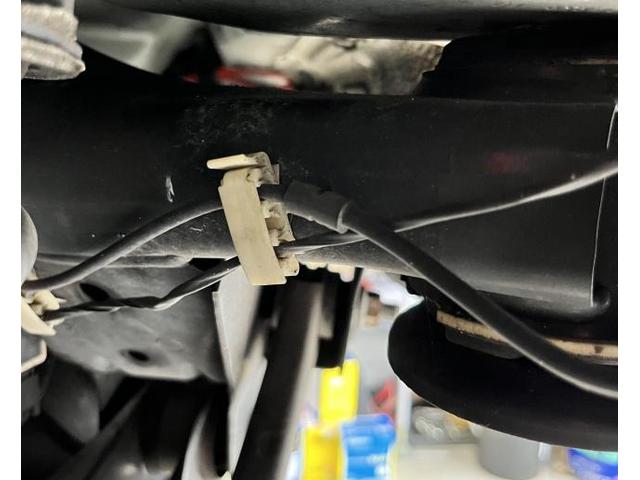 ＢＭＷ　１シリーズ  スピードセンサー交換　車輪速センサ交換　大和郡山市　奈良市　天理市　橿原市　香芝市　五條市　奈良県全域　全国大歓迎