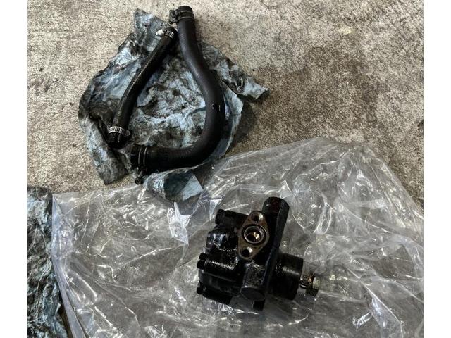 日産　フェアレディＺ　オイル漏れ点検　パワーステアリングポンプ交換　スパークプラグ交換　大和郡山市　奈良市　天理市　橿原市　香芝市　五條市　奈良県全域　全国大歓迎
