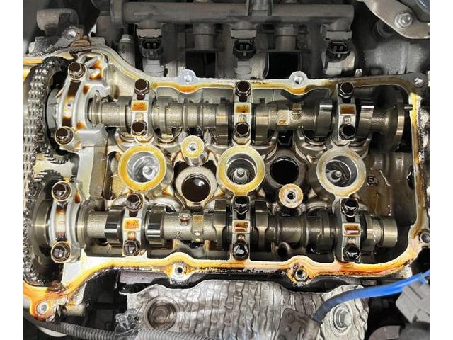 ダイハツ　タント　タペットカバーパッキン交換　オイル漏れ　　大和郡山市　奈良市　天理市　橿原市　香芝市　五條市　奈良県全域　全国大歓迎