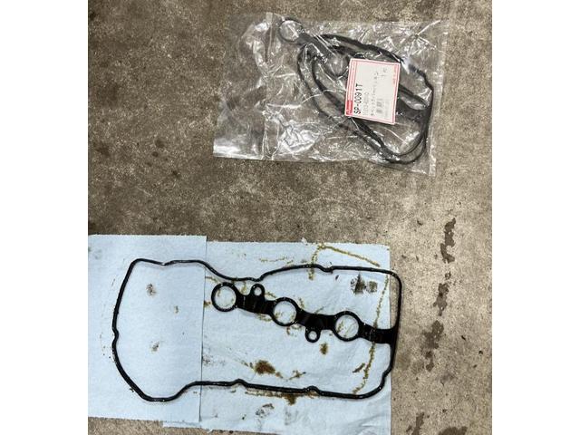 ダイハツ　タント　タペットカバーパッキン交換　オイル漏れ　　大和郡山市　奈良市　天理市　橿原市　香芝市　五條市　奈良県全域　全国大歓迎