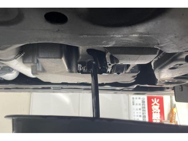 【ボルボ　ＸＣ６０】　エンジンオイル交換+SOD-1Plus添加で予防整備！_ UD4204TXC　エンジンオイル交換　予防整備　