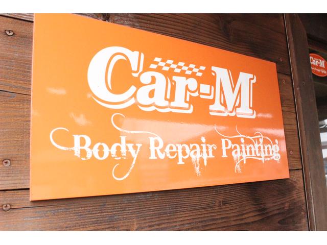 大きな傷から小さな傷まで板金スタッフがきれいに直します！