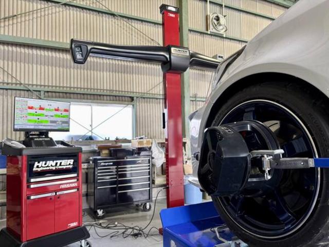 最新式４輪アライメントテスター完備