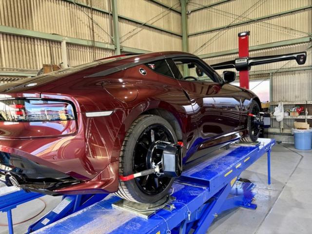 ４輪アライメントキャンペーン　国産車１１，０００円（税込）