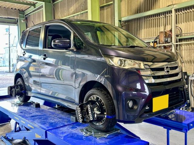 ４輪アライメントキャンペーン　国産車１１，０００円（税込）