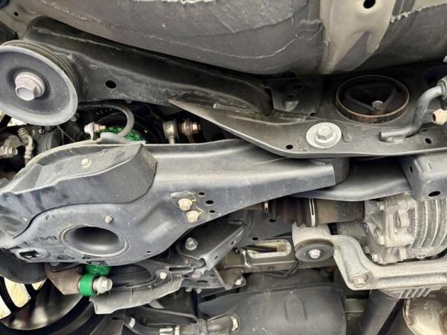 トヨタ　アルファードハイブリッド　サスペンション・足回りパーツ取付　4輪アライメント調整　安い　岐阜市　大垣市　羽島市　各務原市　瑞穂市　本巣市　美濃加茂市　北方町　稲沢市　一宮市　愛西市　名古屋市　清須市　江南市　滋賀県