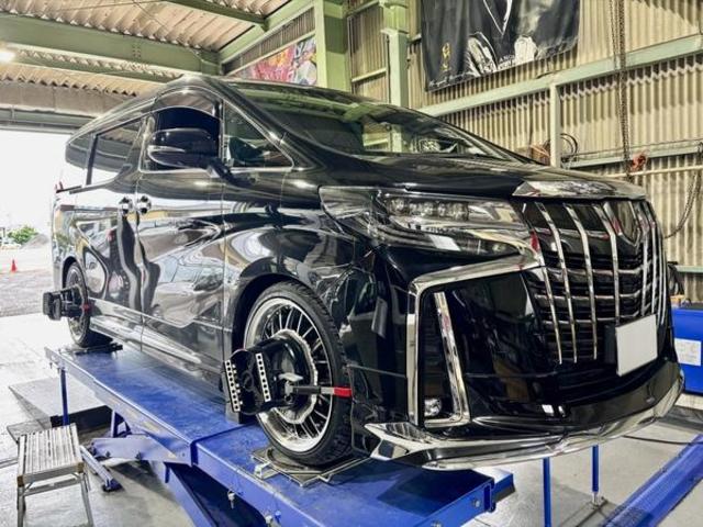トヨタ　アルファードハイブリッド　サスペンション・足回りパーツ取付　4輪アライメント調整　安い　岐阜市　大垣市　羽島市　各務原市　瑞穂市　本巣市　美濃加茂市　北方町　稲沢市　一宮市　愛西市　名古屋市　清須市　江南市　滋賀県