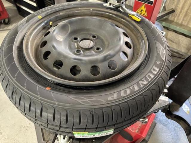 トヨタ　ヤリス　ホイール・タイヤ交換　タイヤ交換　安い　岐阜市　大垣市　羽島市　各務原市　瑞穂市　本巣市　美濃加茂市　多治見市　北方町　関市　岐南町　一宮市　愛西市　名古屋市　滋賀県　