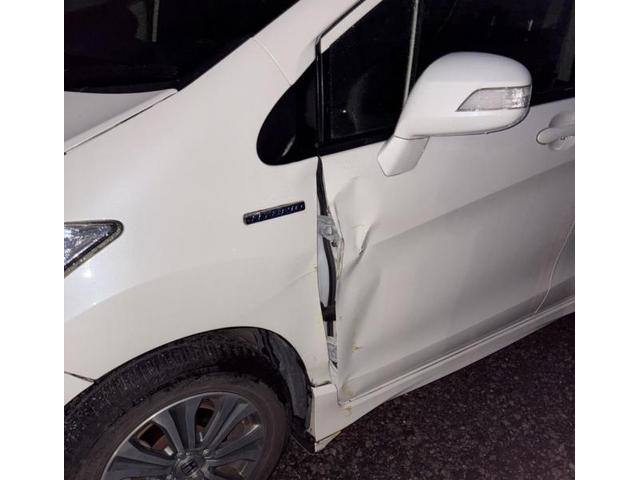 ホンダ　フリード　板金・外装補修