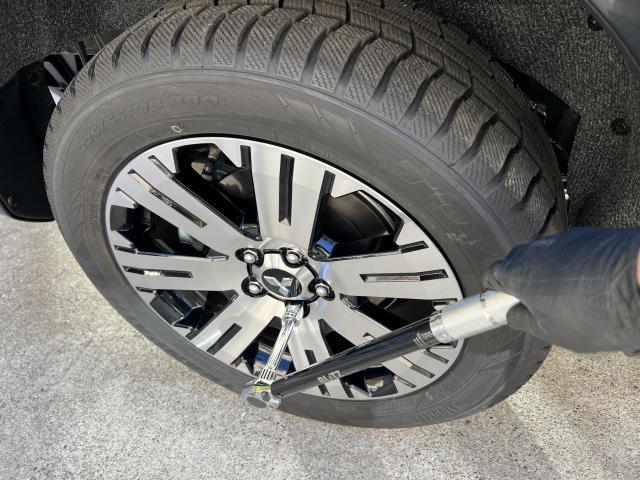 デリカD:5 スタッドレスタイヤ交換 純正18インチ 225/55R18 デリカD:5 スタッドレスタイヤ交換 純正18インチ 225/55R18