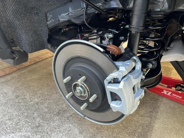 デリカD:5 スタッドレスタイヤ交換 純正18インチ 225/55R18 デリカD:5 スタッドレスタイヤ交換 純正18インチ 225/55R18